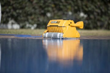 Gemaş PLECOS W10 (DOLPHIN) WAVE 100 Otomatik Havuz Süpürge Robotu-Automatic Pool Cleaners-ToptancıyızBiz